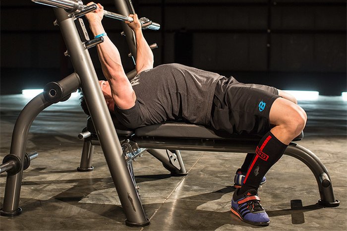 arch back incline bench press