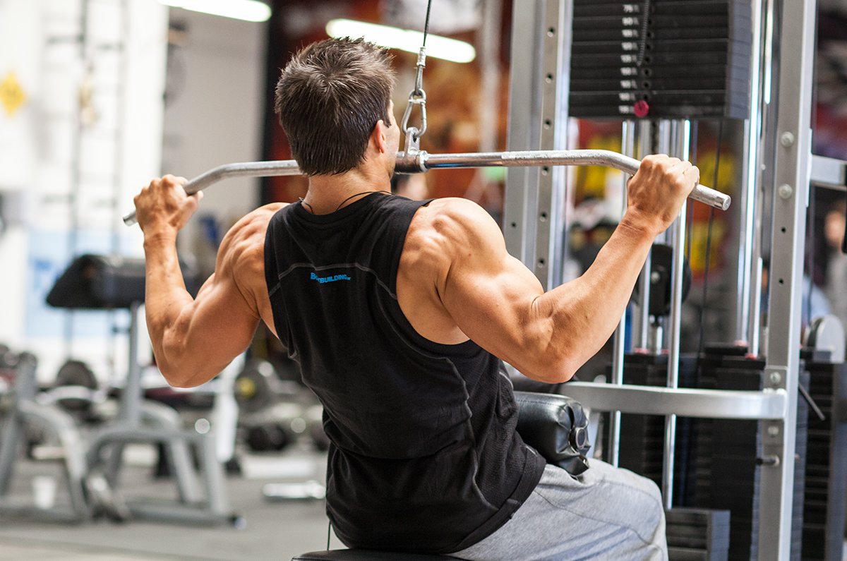 Front lat Machine Pulldowns