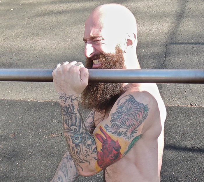 Strength Showdown PullUps Vs. PullDowns