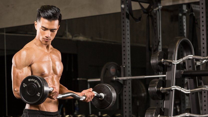 9 Killer Ways To Gain Muscle Naturally!