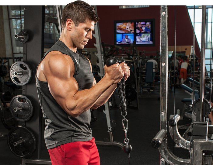 Huge arms workout for men. Get yours!