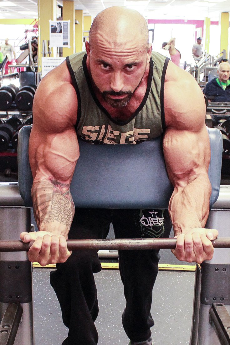 Ask The Siege: How Do I Build Bigger Arms For Summer?