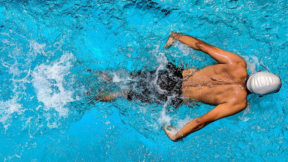 Low-intensity swimming exercises